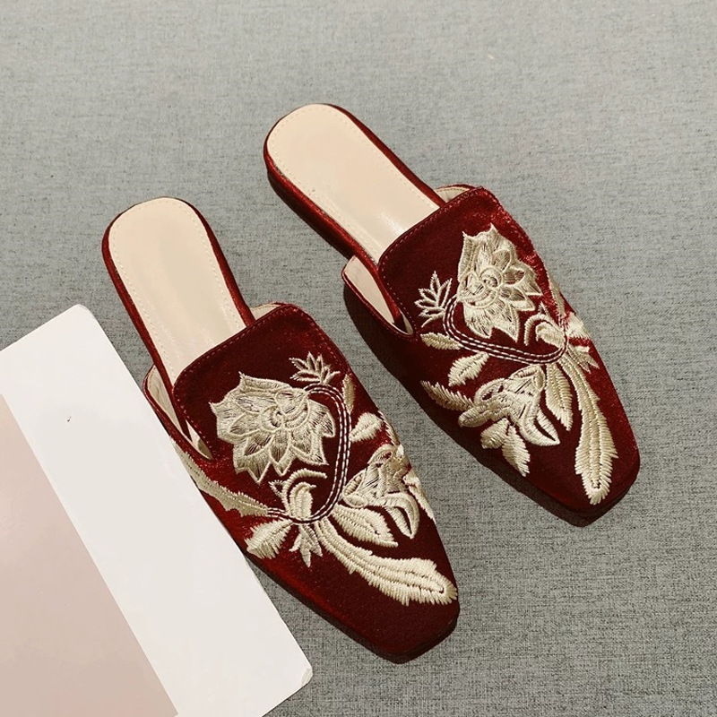 Summer Clothing Korea - أحذية نسائية جديدة لعام 2026، شباشب