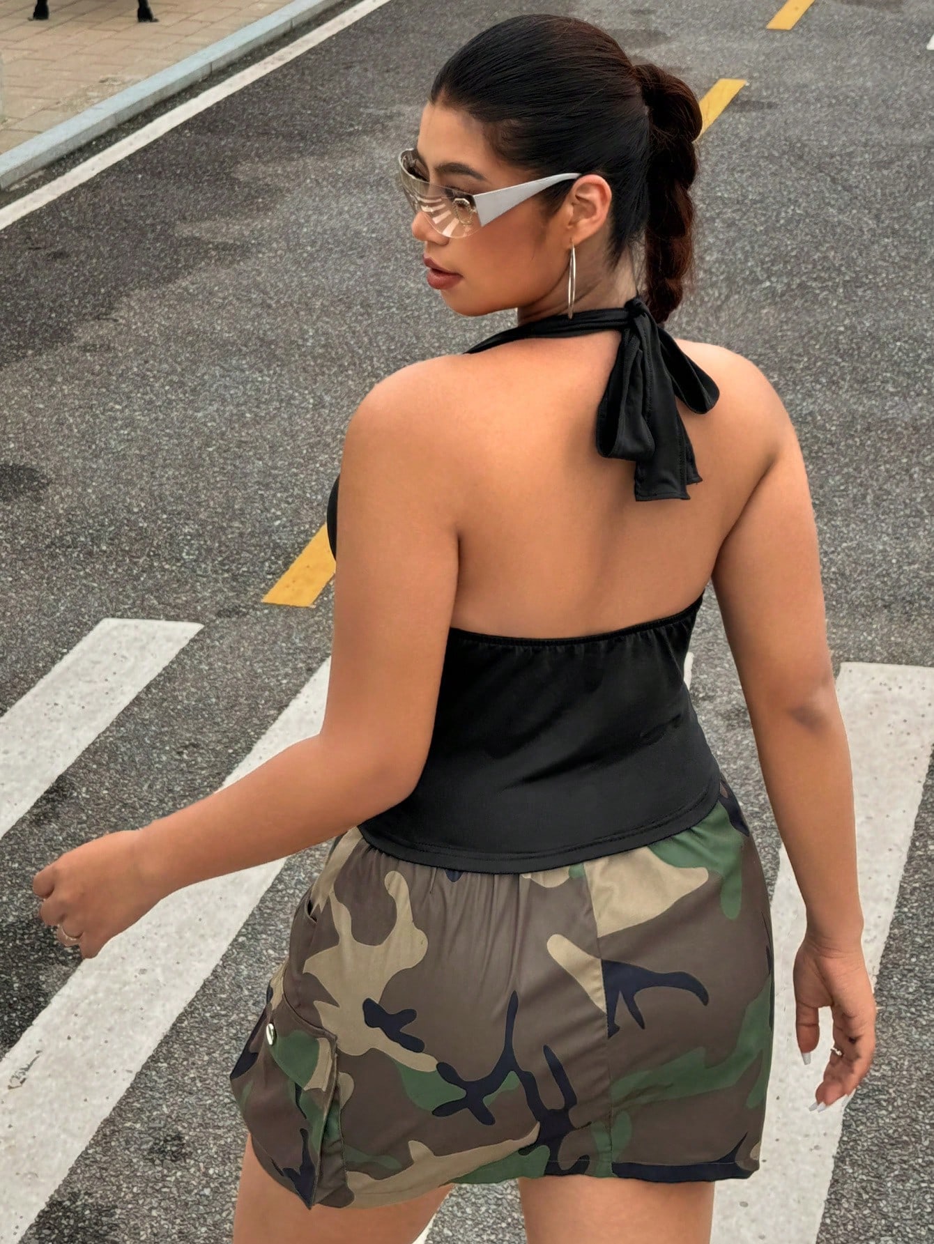 بلوزة نسائية جديدة عصرية بلون  - مراجعة Halter Neck Top وسعره