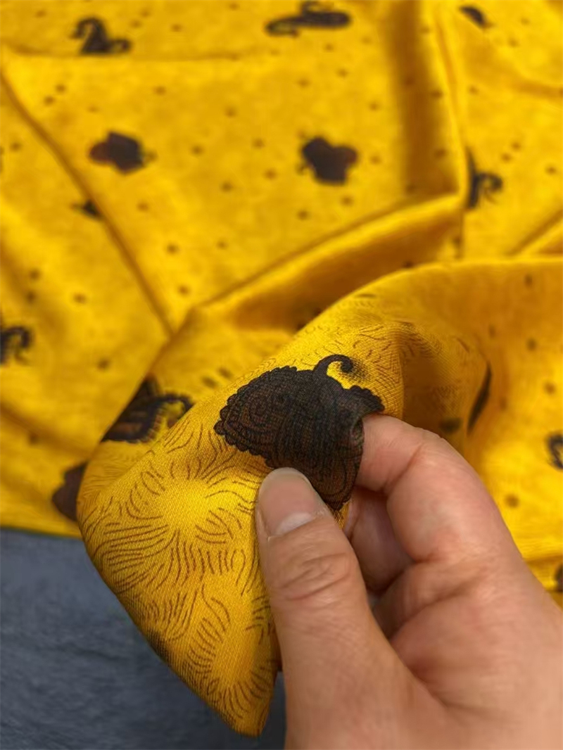 الصيف لينة تنفس الأصفر مطاطا ق - مراجعة Soft Summer Yellow Clothing وسعره